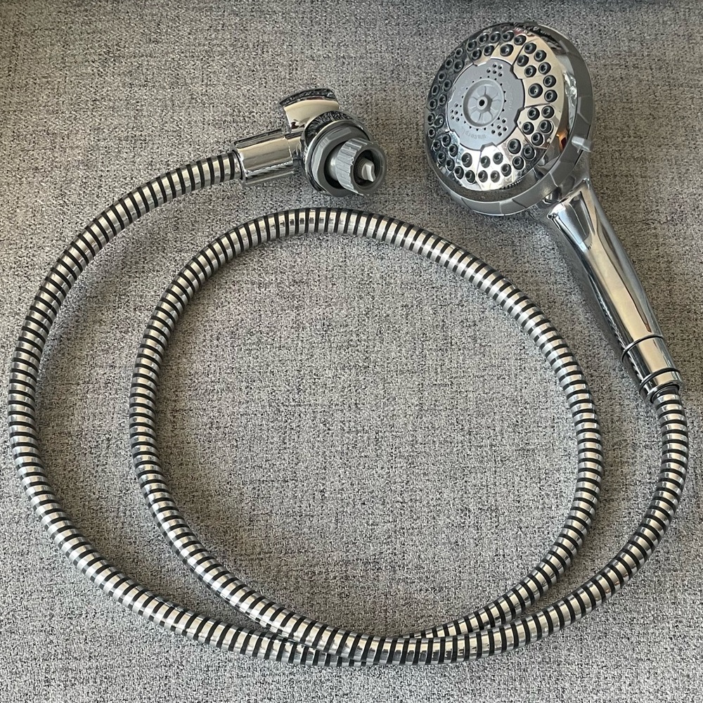 EUC Single Water Pik Hose PowerSpray Shower Head, Multiple Settings All Chrome - Picture 3 of 13